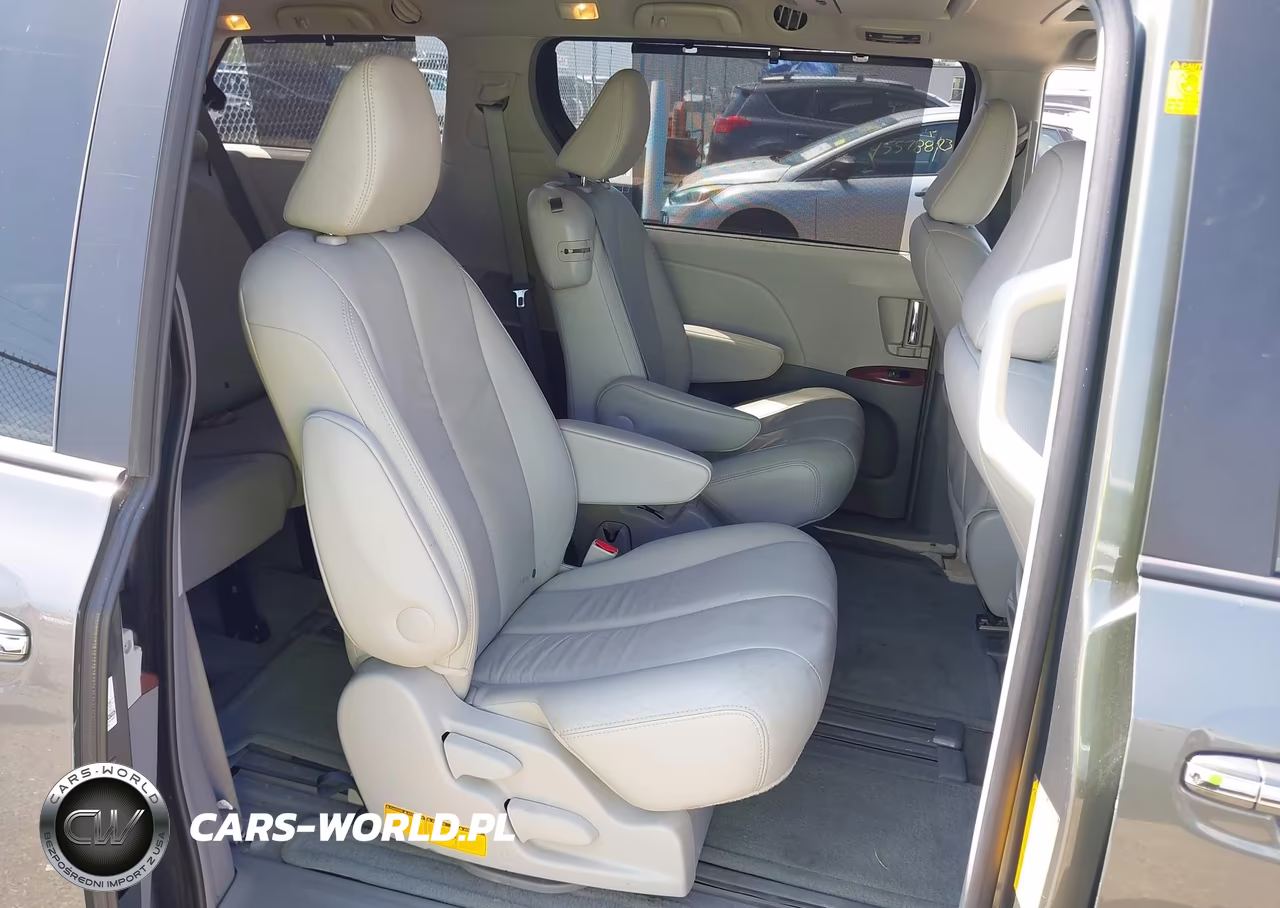 2012 Toyota Sienna Xle V6 8 Passenger VIN:5TDYK3DC7CS237444 - 8