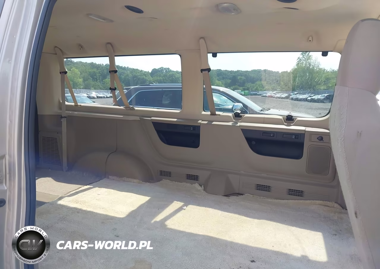 2009 Ford E-350 Super Duty Xl-Xlt VIN:1FBNE31L69DA28378 - 8