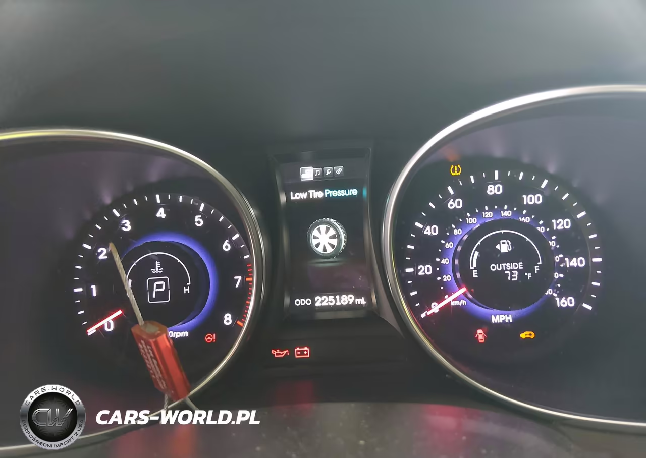 2014 Hyundai Santa Fe Sport 2.0L Turbo VIN:5XYZU3LAXEG125400 - 7