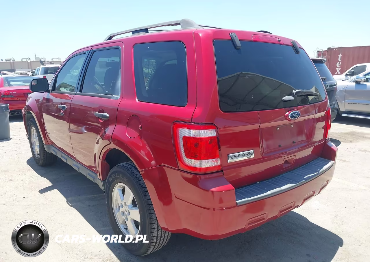2011 Ford Escape Xlt VIN:1FMCU0D72BKC51386 - 3