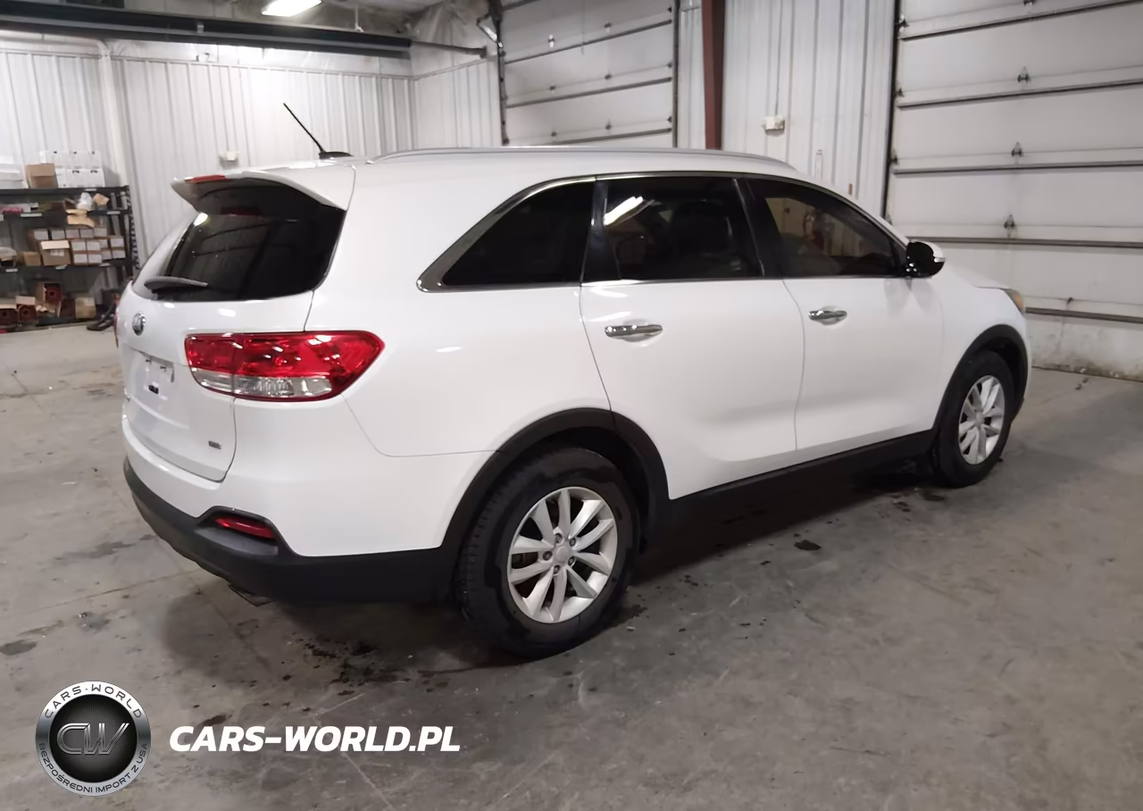 2017 Kia Sorento 3.3L Lx VIN:5XYPG4A56HG278791 - 4