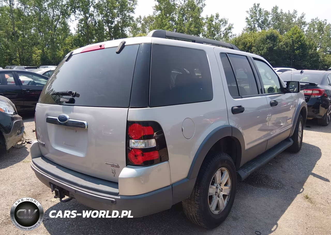 2006 Ford Explorer Xlt VIN:1FMEU73816ZA13053 - 4