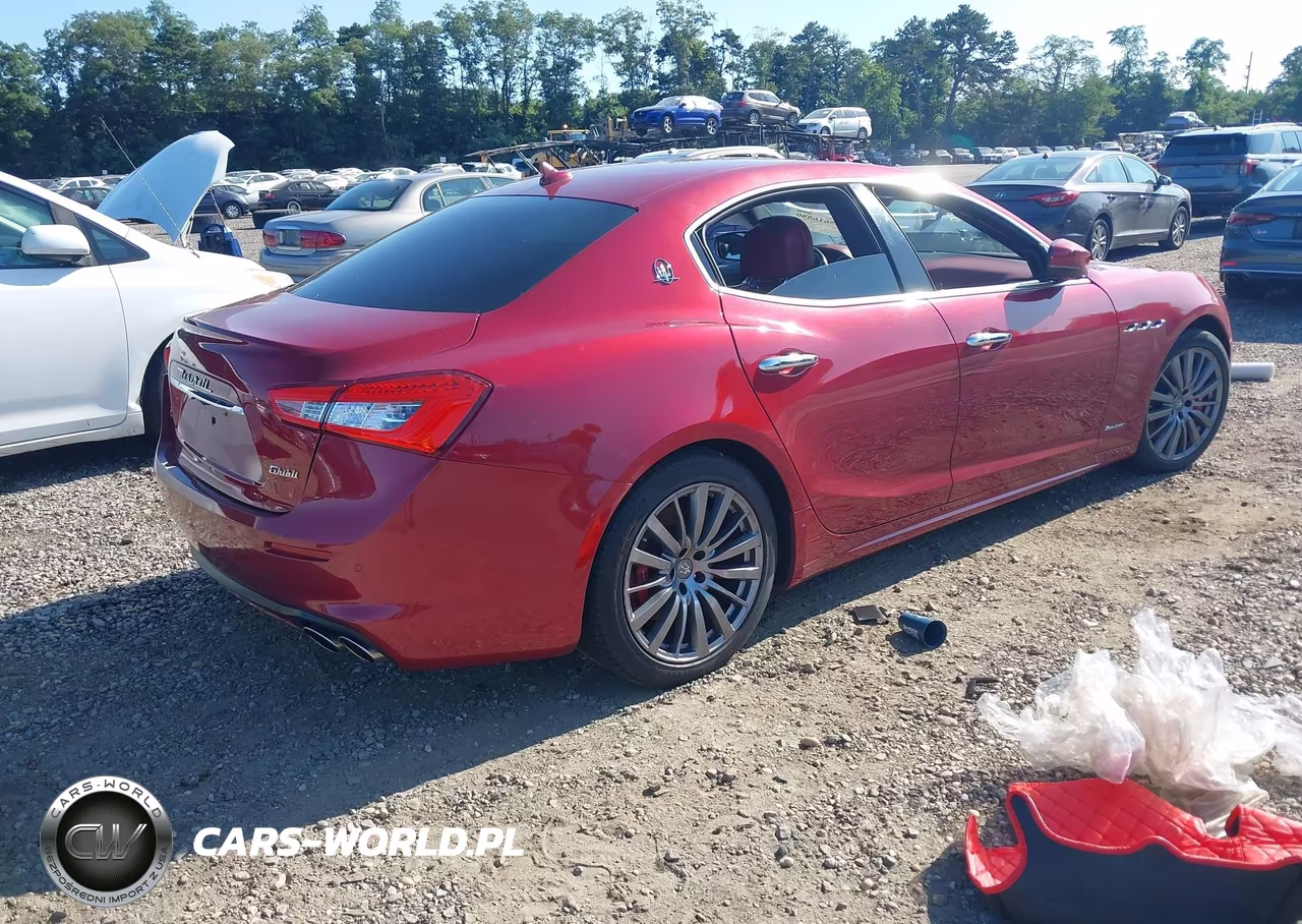 2018 Maserati Ghibli S Q4 Granlusso VIN:ZAM57YTL1J1271095 - 4