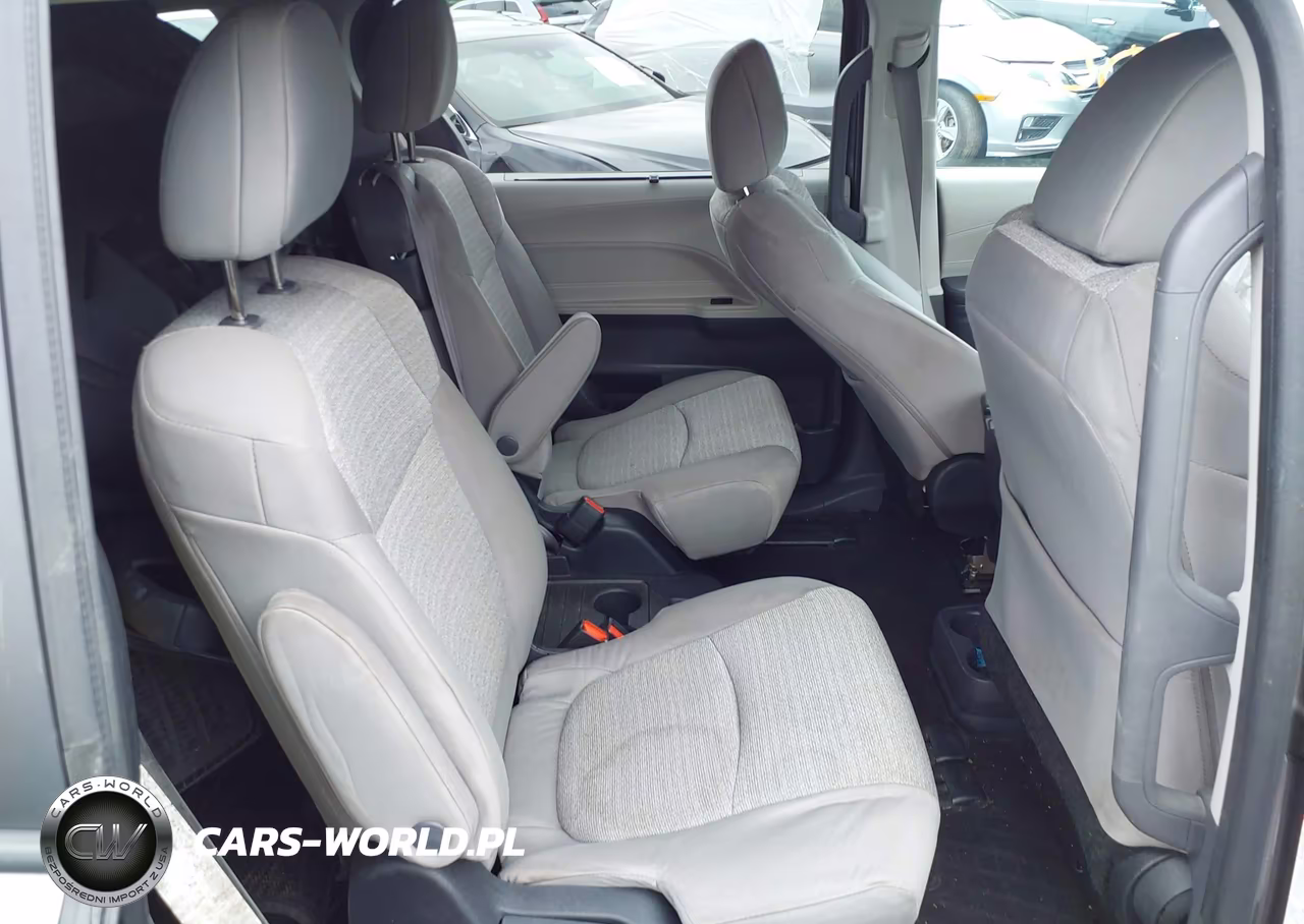 2023 Toyota Sienna Le VIN:5TDBSKFC3PS078991 - 8