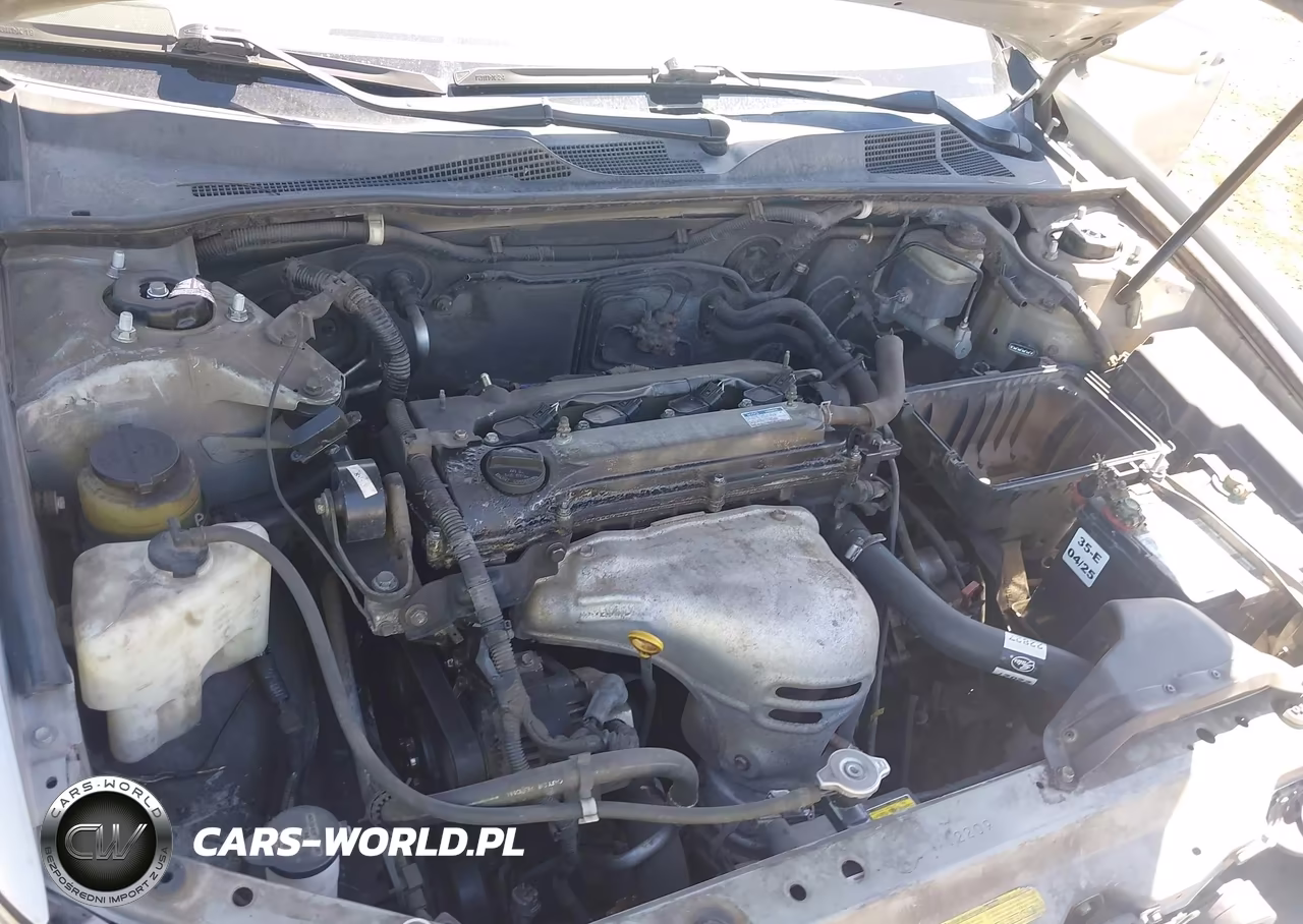 2002 Toyota Camry Le VIN:4T1BE32K52U104338 - 10