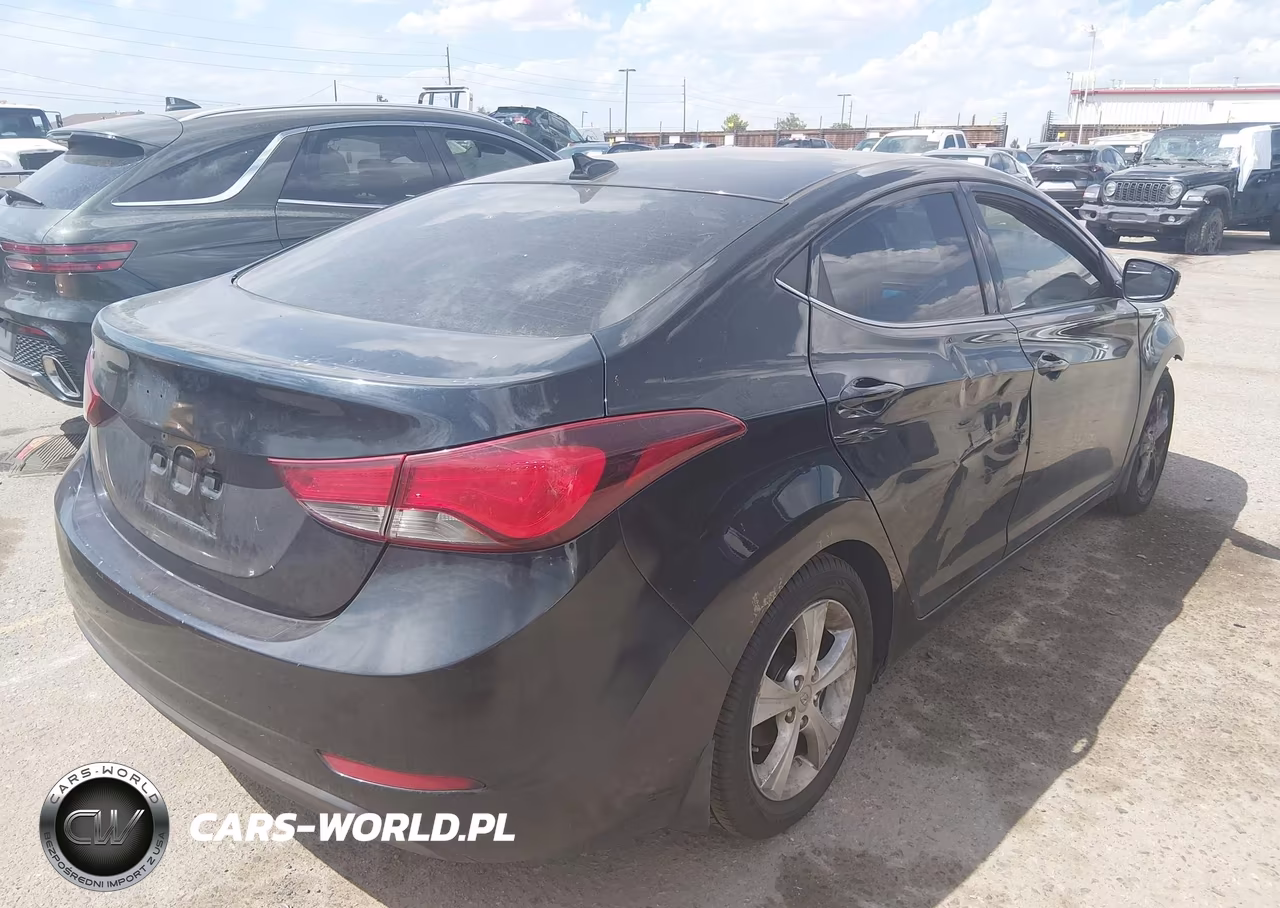 2016 Hyundai Elantra Value Edition VIN:5NPDH4AE2GH674031 - 4
