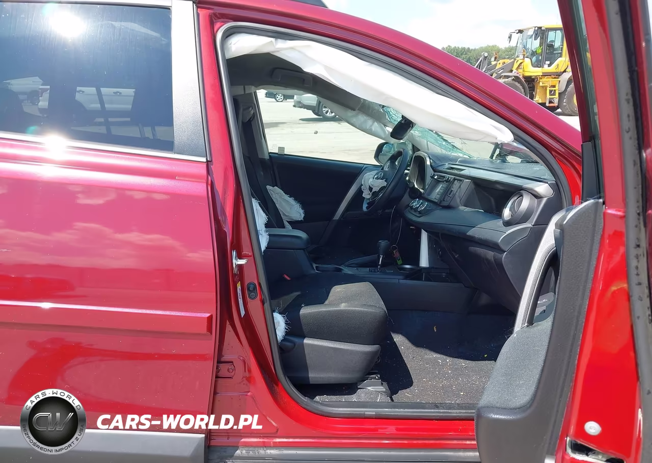 2018 Toyota Rav4 Le VIN:2T3ZFREV0JW475840 - 5