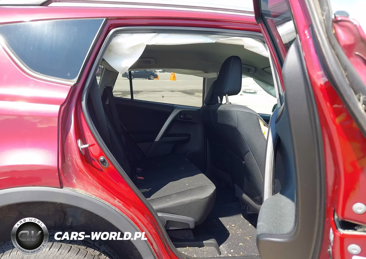 2018 Toyota Rav4 Le VIN:2T3ZFREV0JW475840 - 8