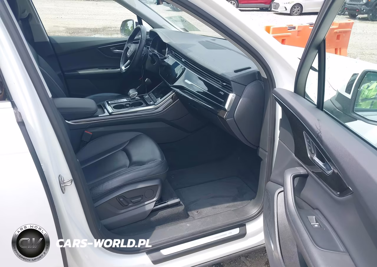 2023 Audi Q7 Premium Plus 55 Tfsi Quattro Tiptronic VIN:WA1LXBF71PD010283 - 5
