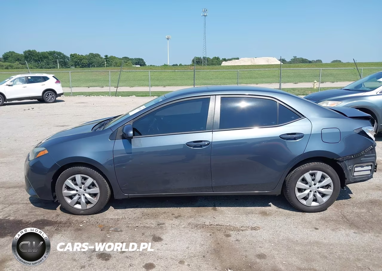 2015 Toyota Corolla Le VIN:2T1BURHE8FC346085 - 15