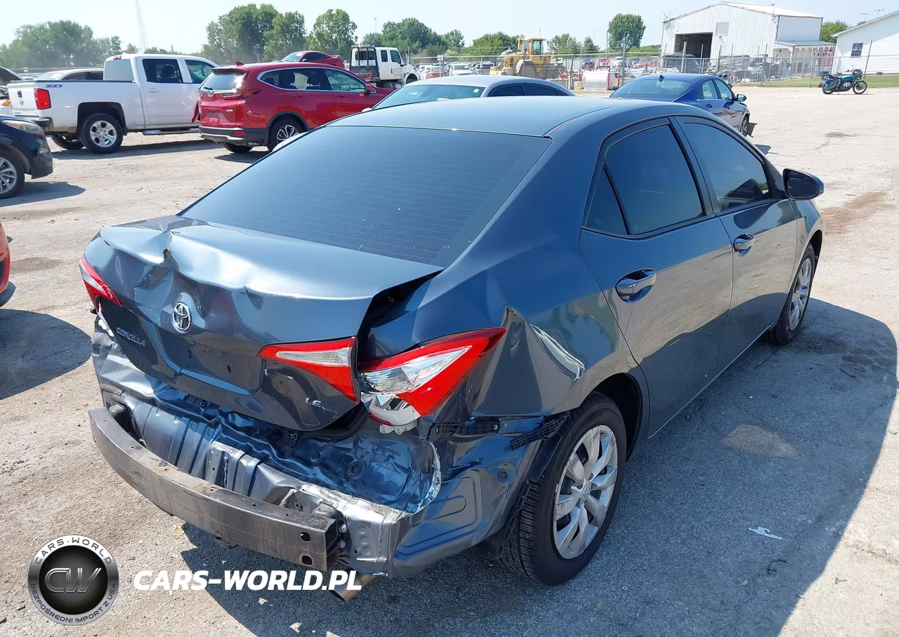 2015 Toyota Corolla Le VIN:2T1BURHE8FC346085 - 4