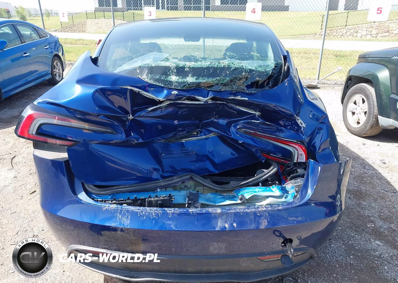 2025 Tesla Model 3 VIN:5YJ3E1EA9SF912250 - 16