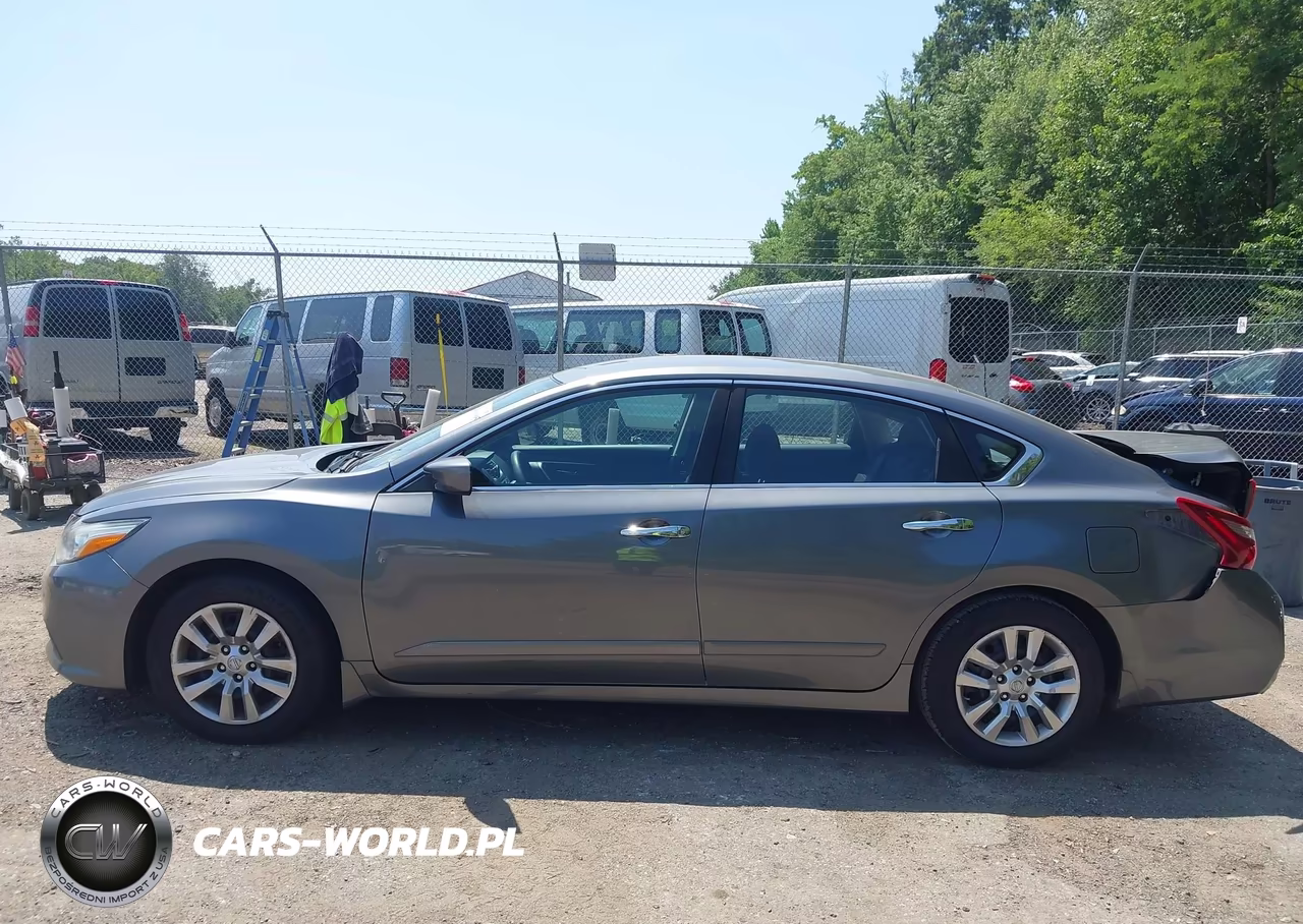 2018 Nissan Altima 2.5 S VIN:1N4AL3AP7JC225174 - 14