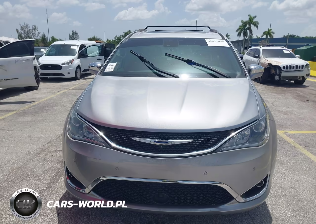2019 Chrysler Pacifica Limited VIN:2C4RC1GG4KR508519 - 12