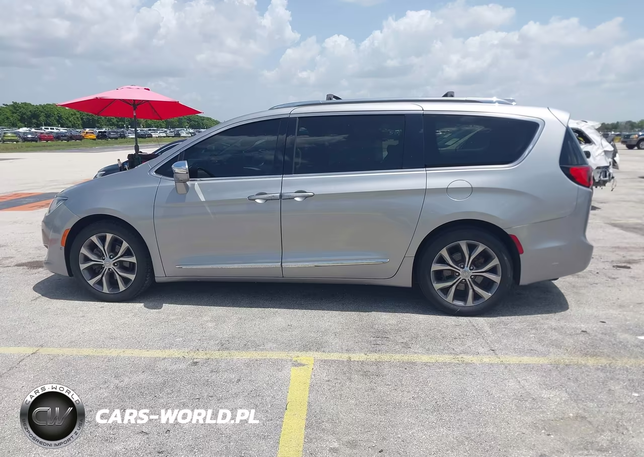2019 Chrysler Pacifica Limited VIN:2C4RC1GG4KR508519 - 14