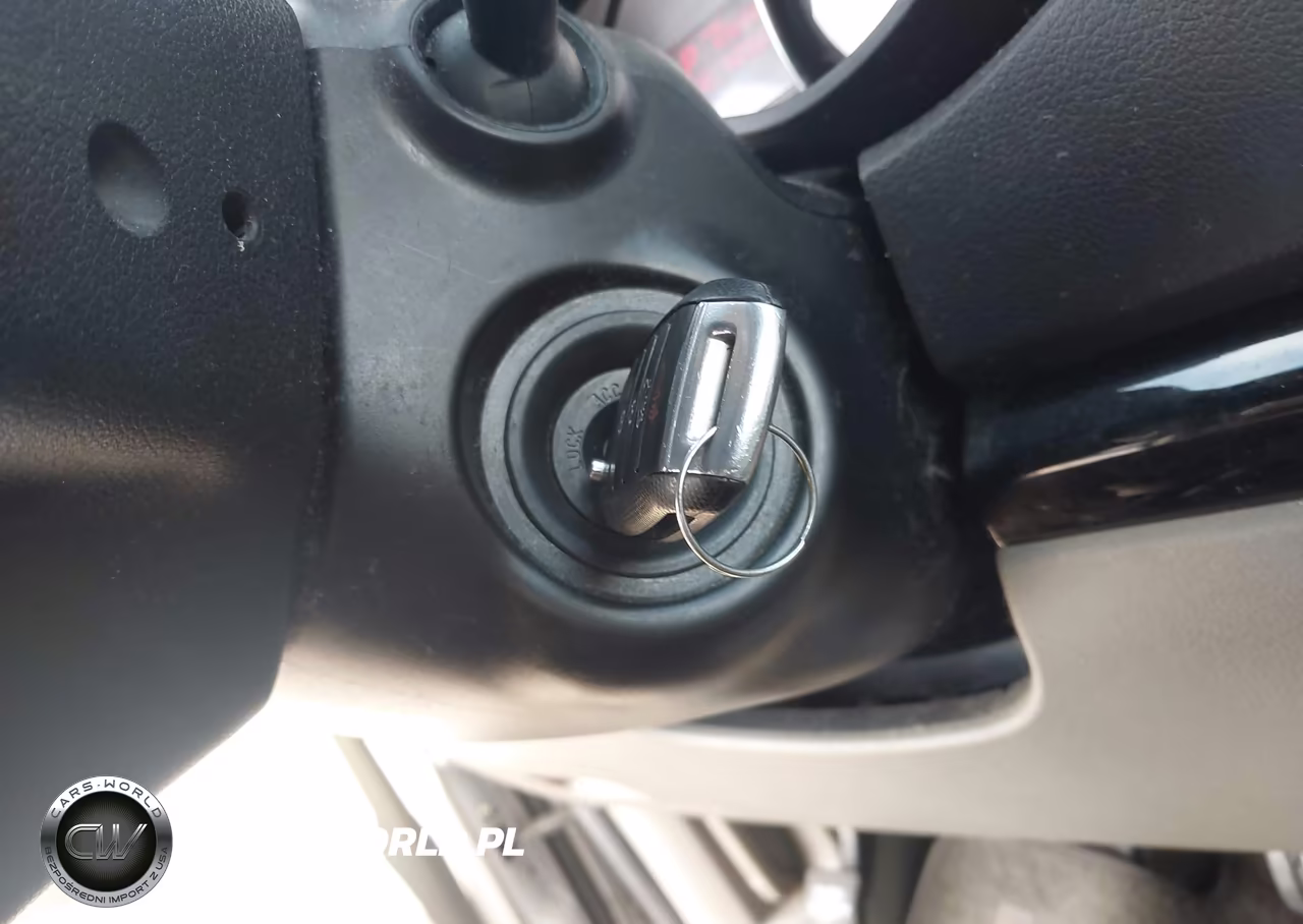 2015 Kia Sedona L VIN:KNDMA5C16F6049032 - 11
