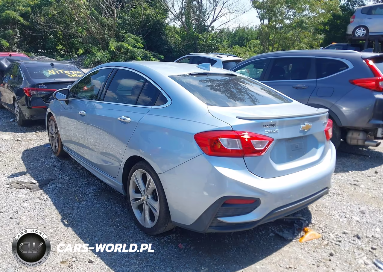 2017 Chevrolet Cruze Premier Auto VIN:1G1BF5SM4H7184245 - 3