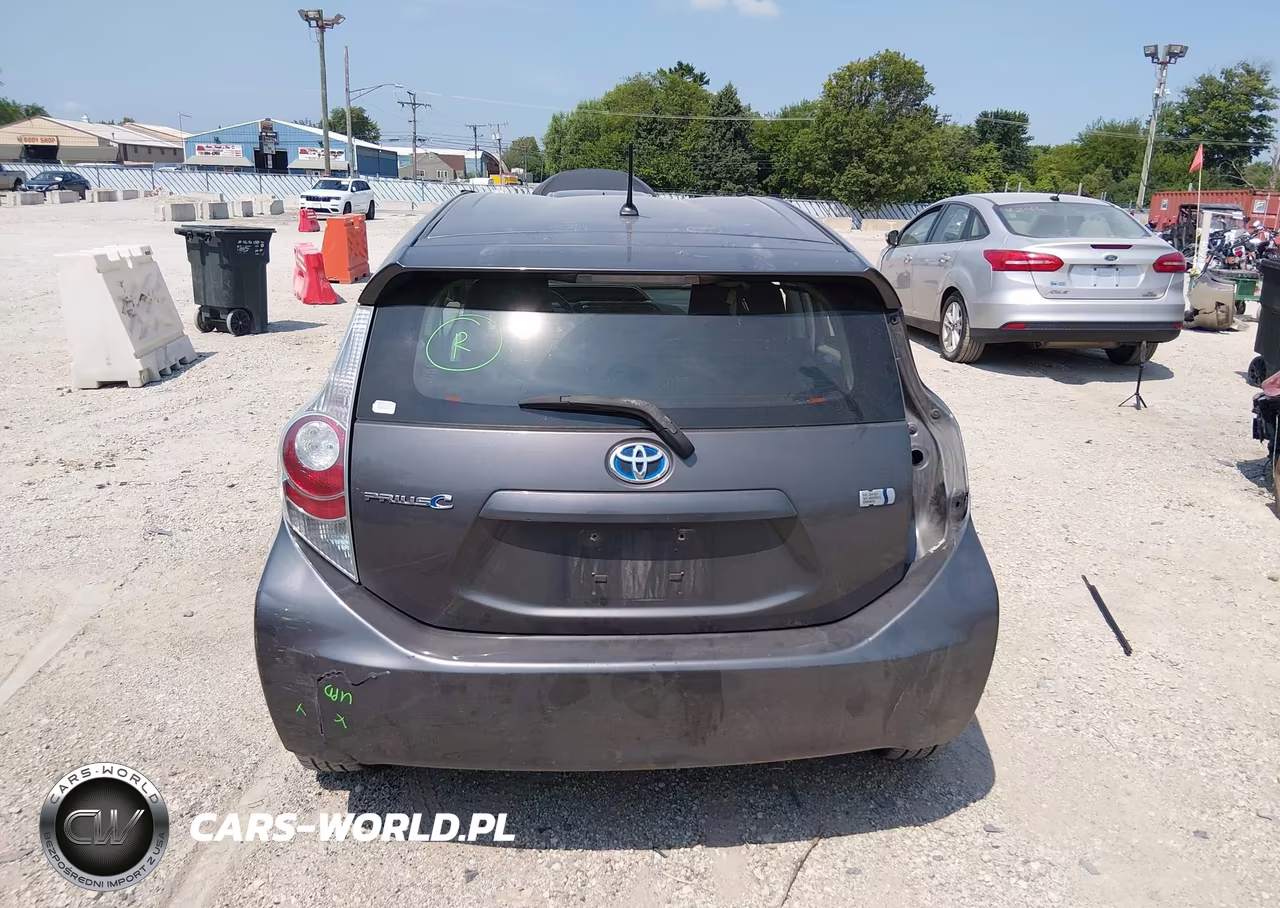 2014 Toyota Prius C One VIN:JTDKDTB37E1563862 - 16