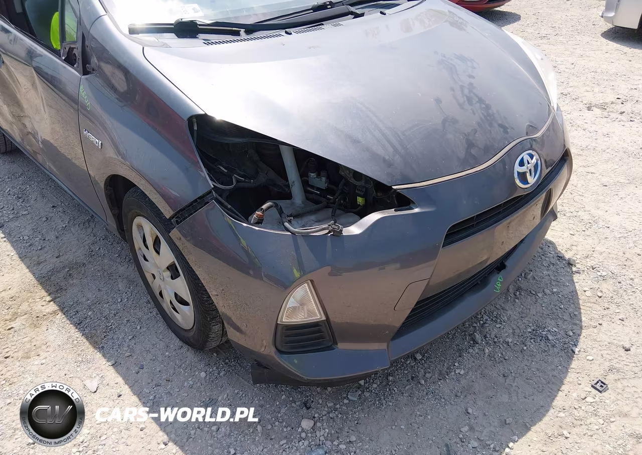 2014 Toyota Prius C One VIN:JTDKDTB37E1563862 - 6