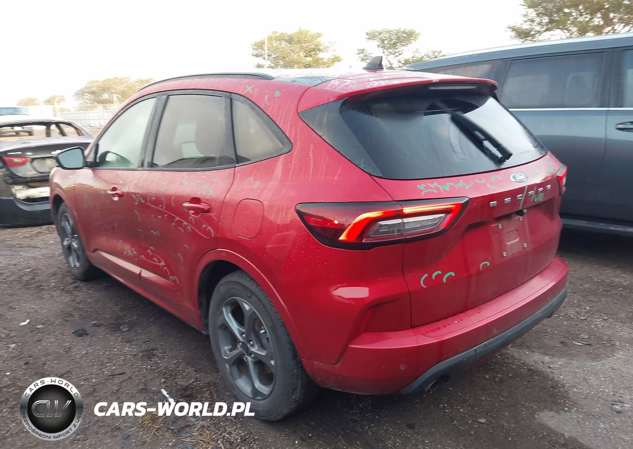 2023 Ford Escape St-Line VIN:1FMCU0MN8PUB44031 - 3