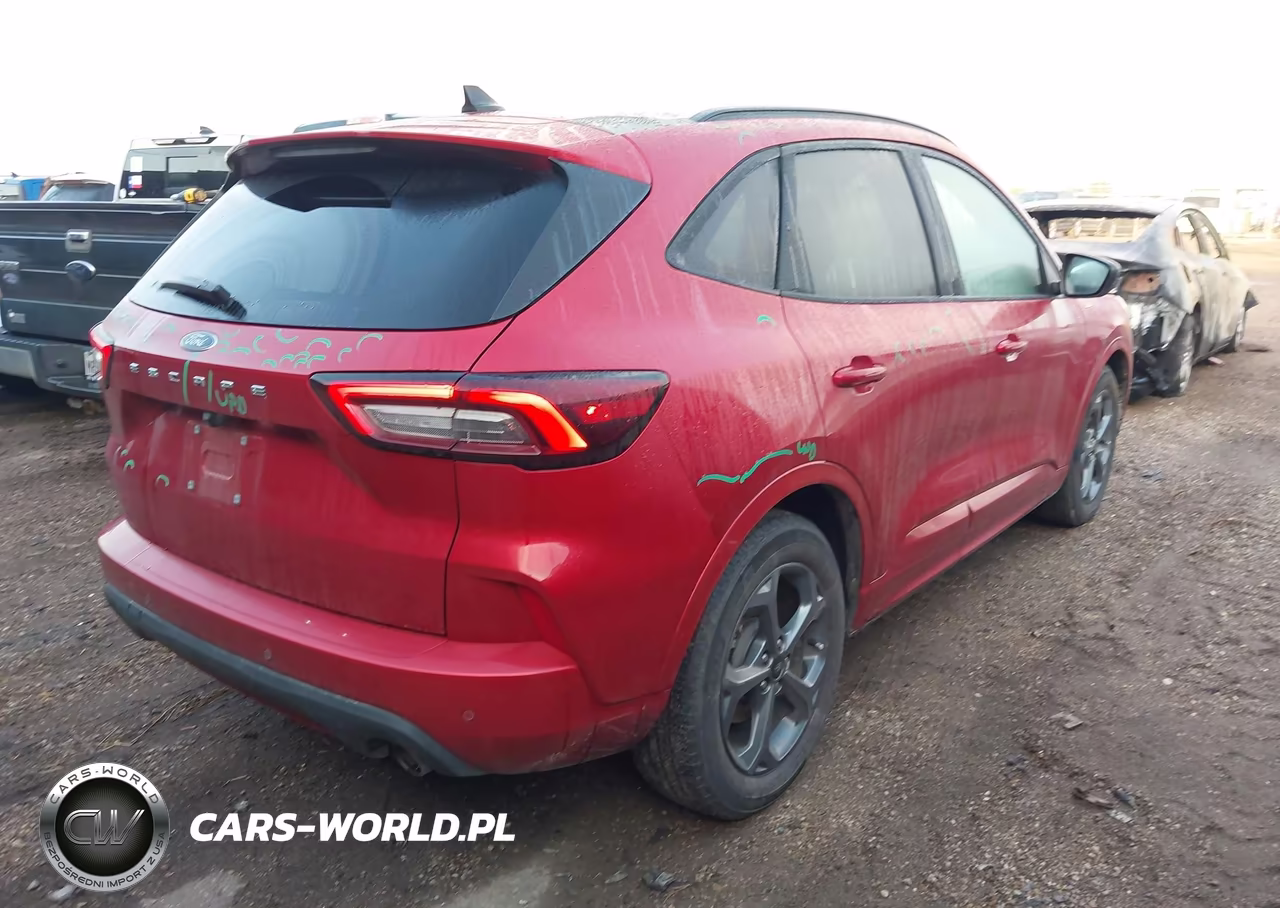 2023 Ford Escape St-Line VIN:1FMCU0MN8PUB44031 - 4