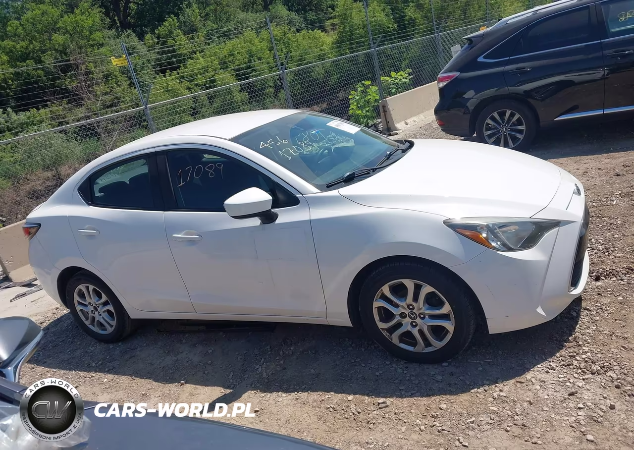 2017 Toyota Yaris Ia VIN:3MYDLBYV5HY172631 - 13