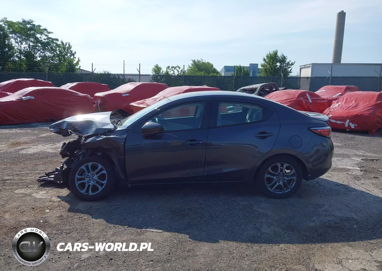 2019 Toyota Yaris Le VIN:3MYDLBYV4KY513198 - 14