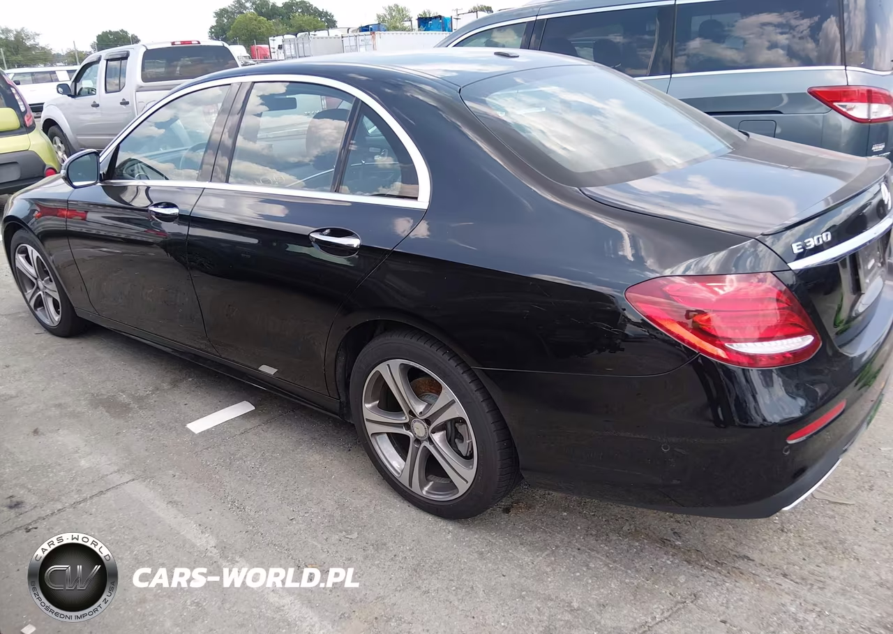 2017 Mercedes-Benz E 300 VIN:WDDZF4JB4HA085899 - 3