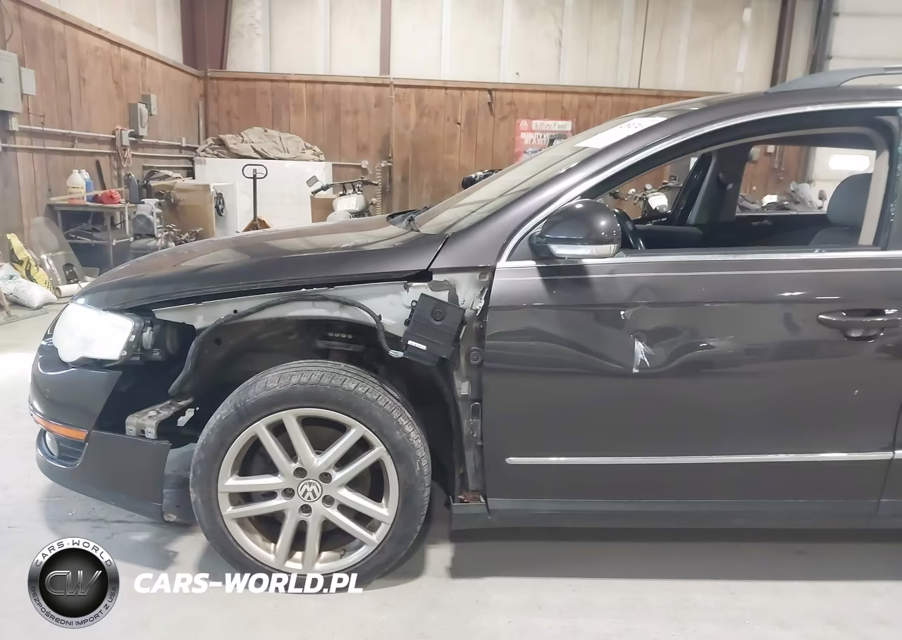 2008 Volkswagen Passat Lux VIN:WVWTK73C28E010517 - 12