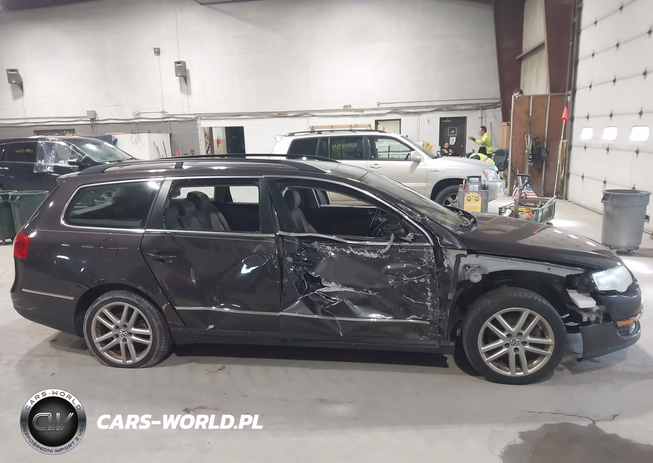 2008 Volkswagen Passat Lux VIN:WVWTK73C28E010517 - 6