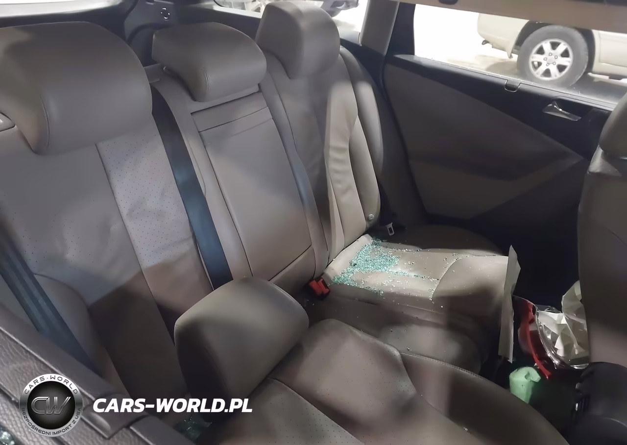 2008 Volkswagen Passat Lux VIN:WVWTK73C28E010517 - 8