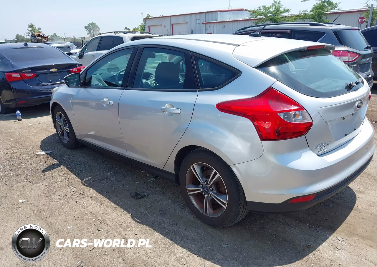 2014 Ford Focus Se VIN:1FADP3K26EL371575 - 3