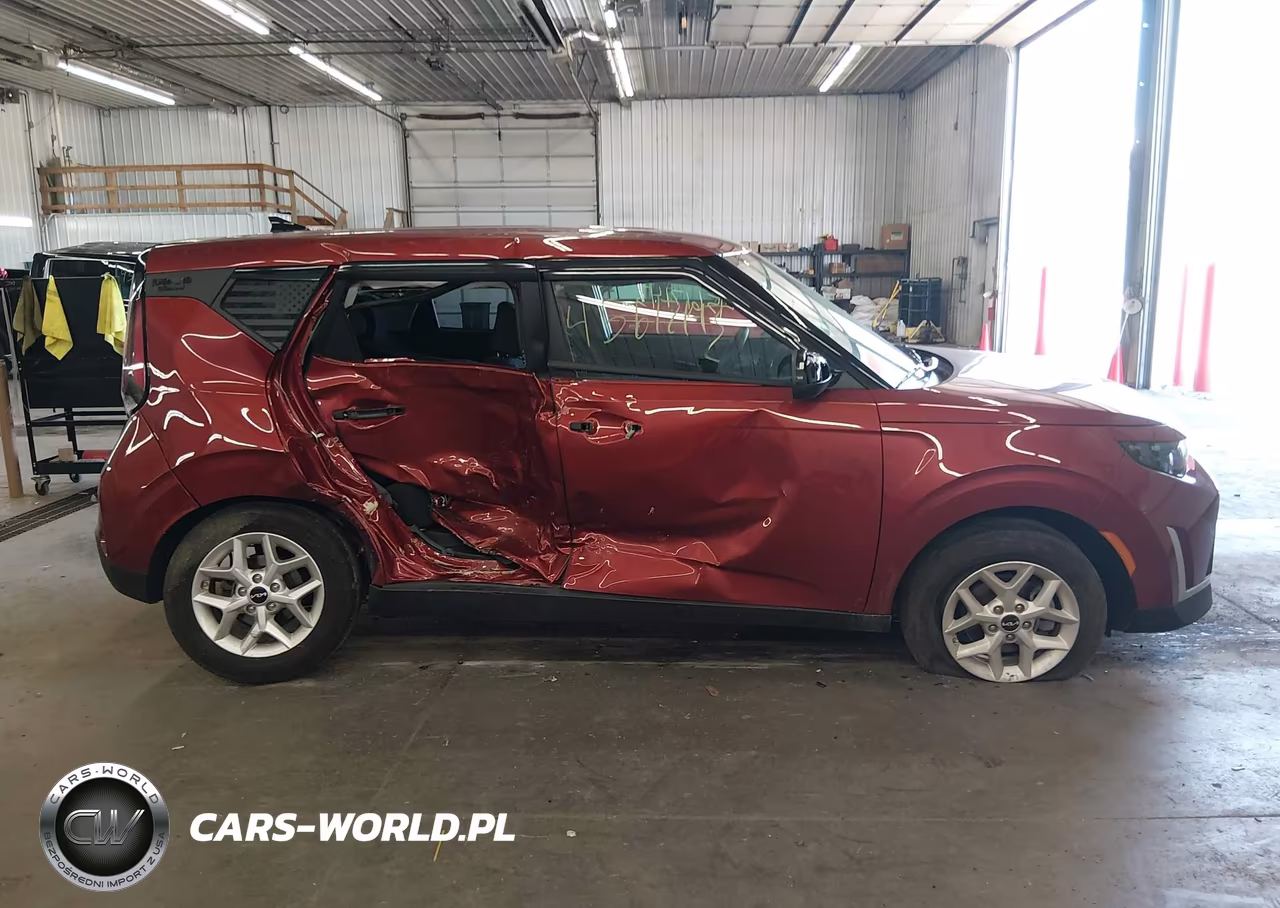 2024 Kia Soul S VIN:KNDJ23AU5R7916825 - 14