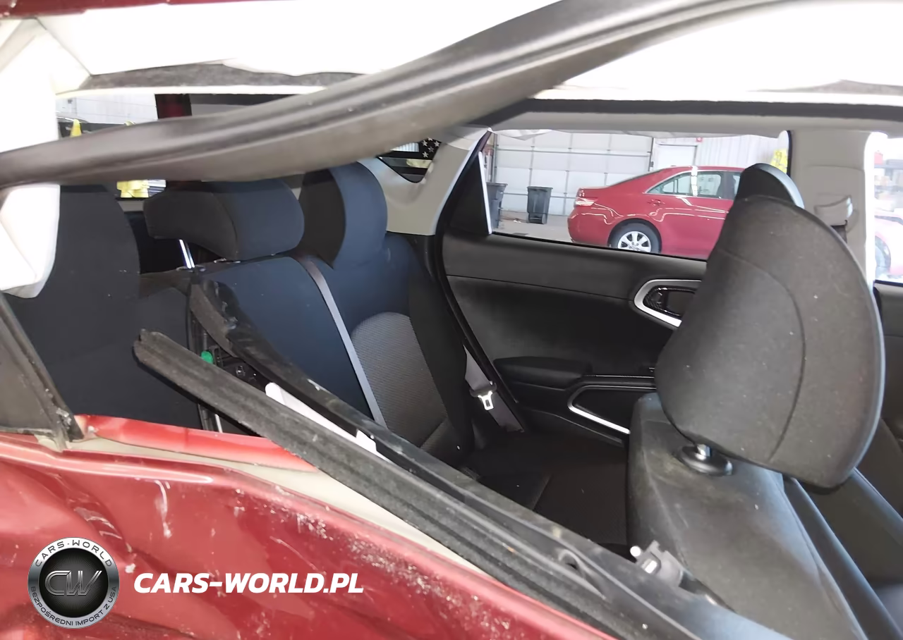 2024 Kia Soul S VIN:KNDJ23AU5R7916825 - 8