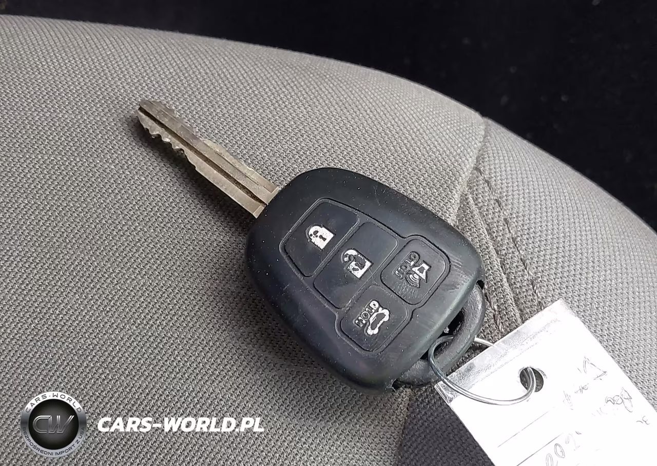 2019 Toyota Tacoma Sr VIN:5TFAX5GN1KX147999 - 11