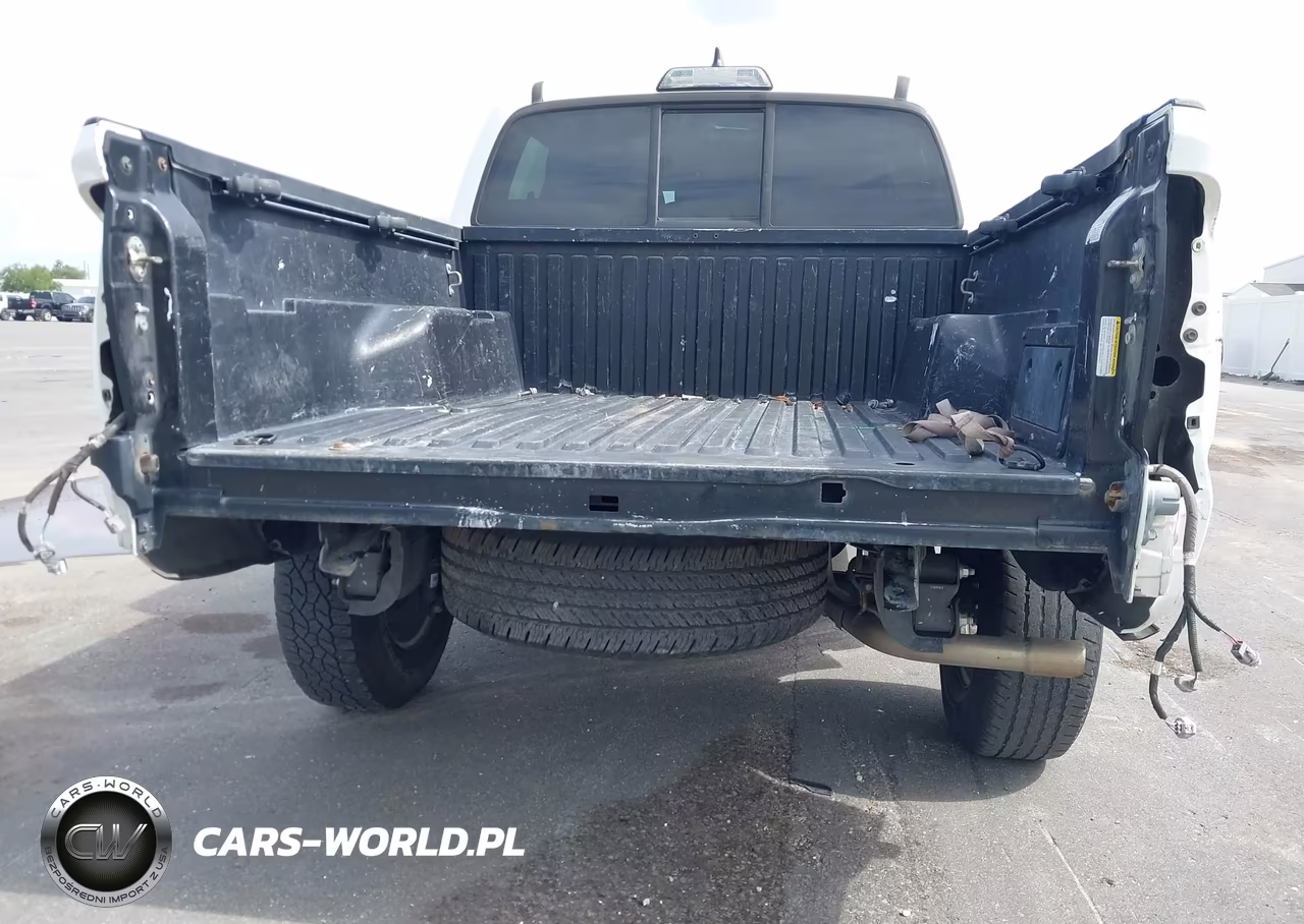 2019 Toyota Tacoma Sr VIN:5TFAX5GN1KX147999 - 6