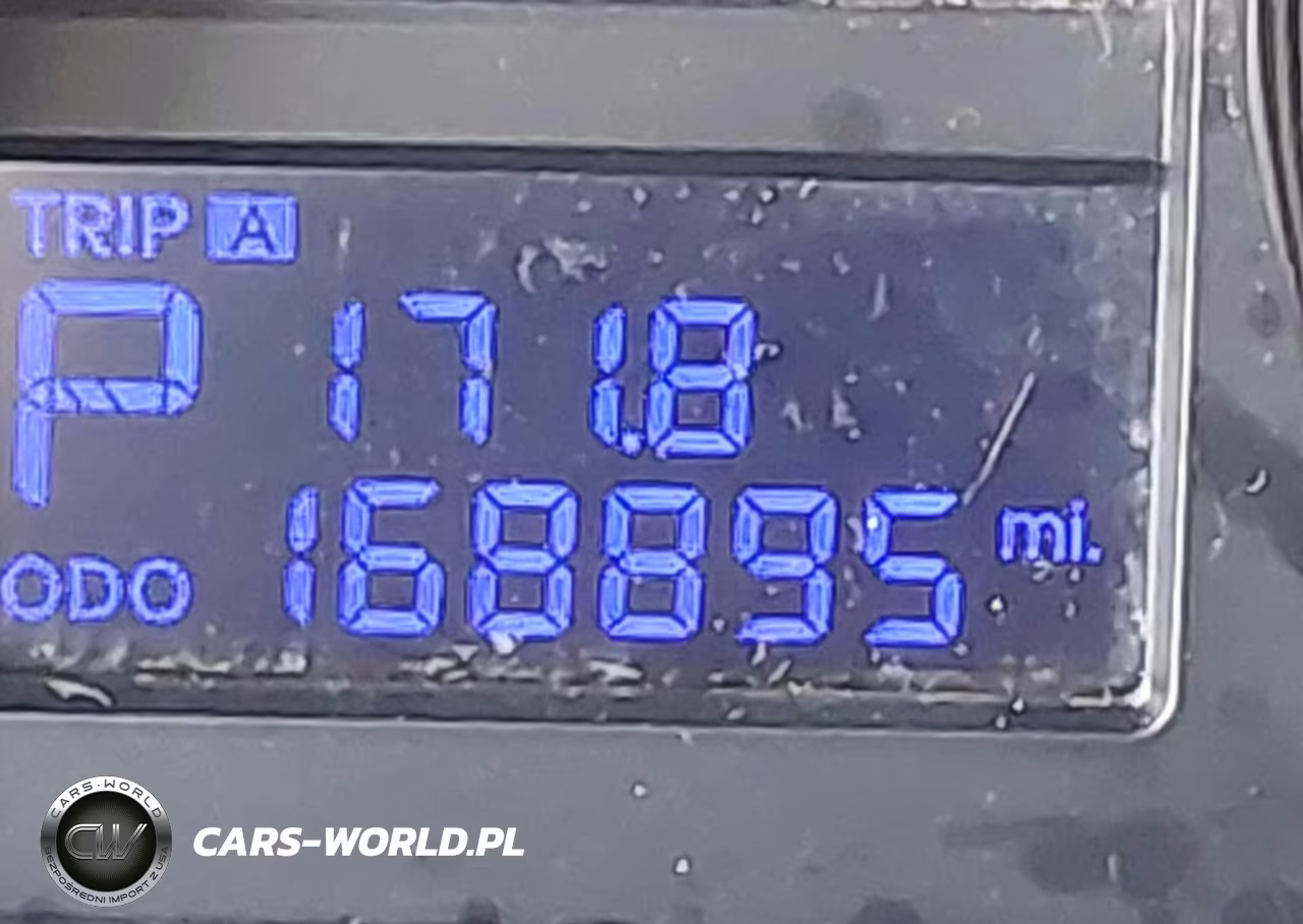 2011 Hyundai Genesis 3.8 Track VIN:KMHHU6KH1BU055867 - 16