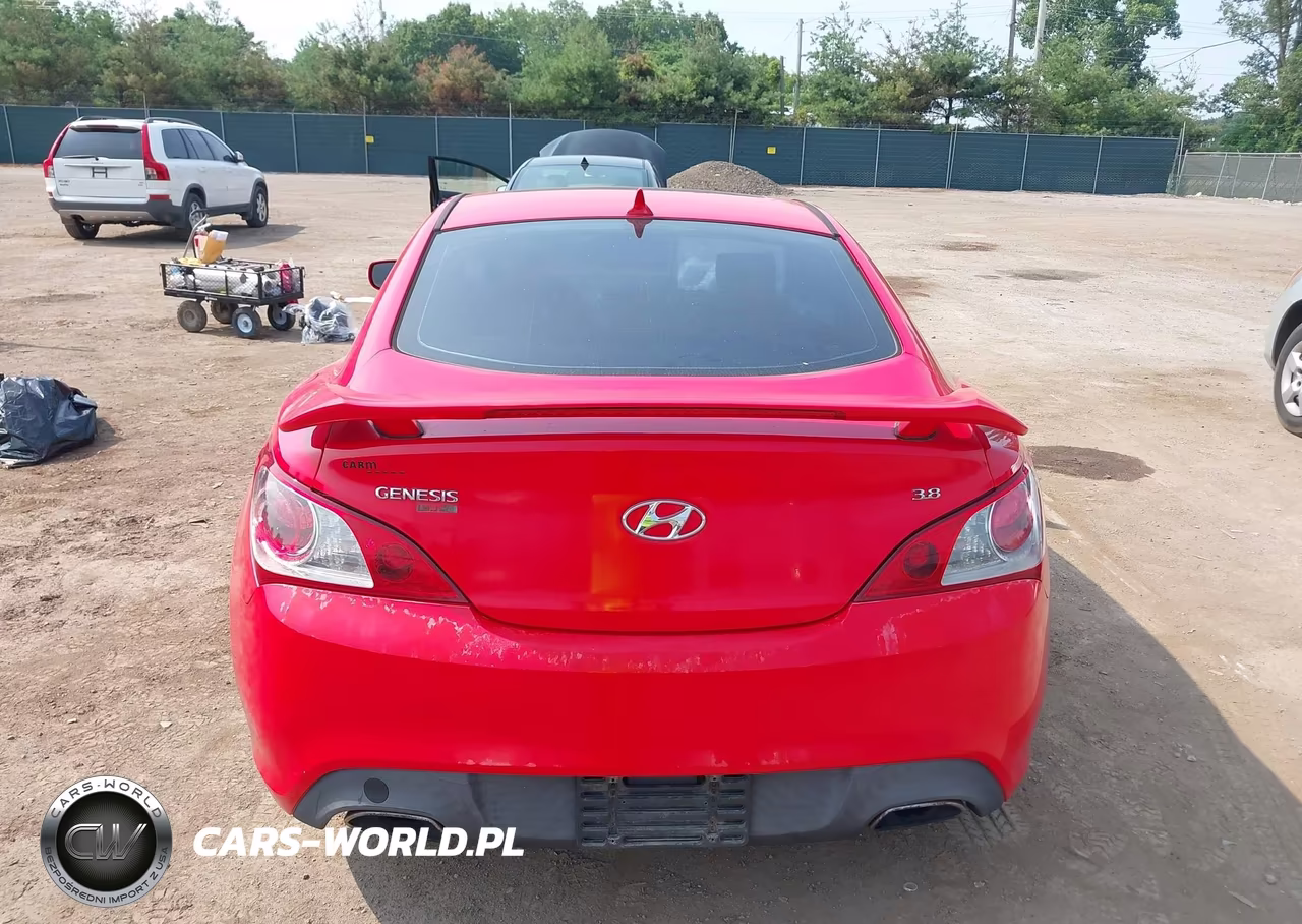 2011 Hyundai Genesis 3.8 Track VIN:KMHHU6KH1BU055867 - 17