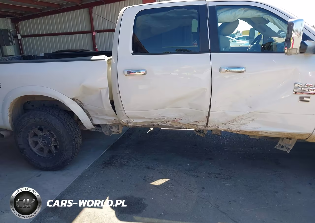 2017 Ram 2500 Laramie 4X4 6'4 Box VIN:3C6UR5FL9HG547689 - 6