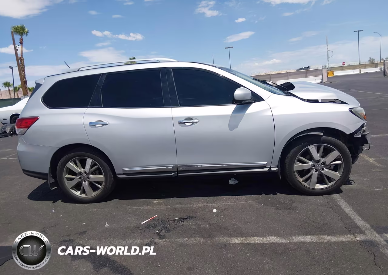 2015 Nissan Pathfinder Platinum VIN:5N1AR2MM7FC622312 - 13