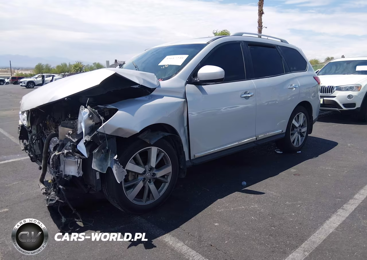 2015 Nissan Pathfinder Platinum VIN:5N1AR2MM7FC622312 - 2