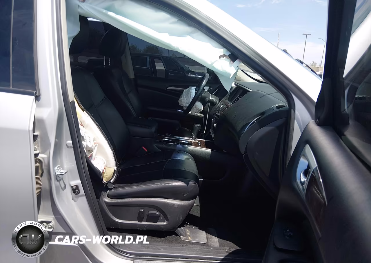 2015 Nissan Pathfinder Platinum VIN:5N1AR2MM7FC622312 - 5