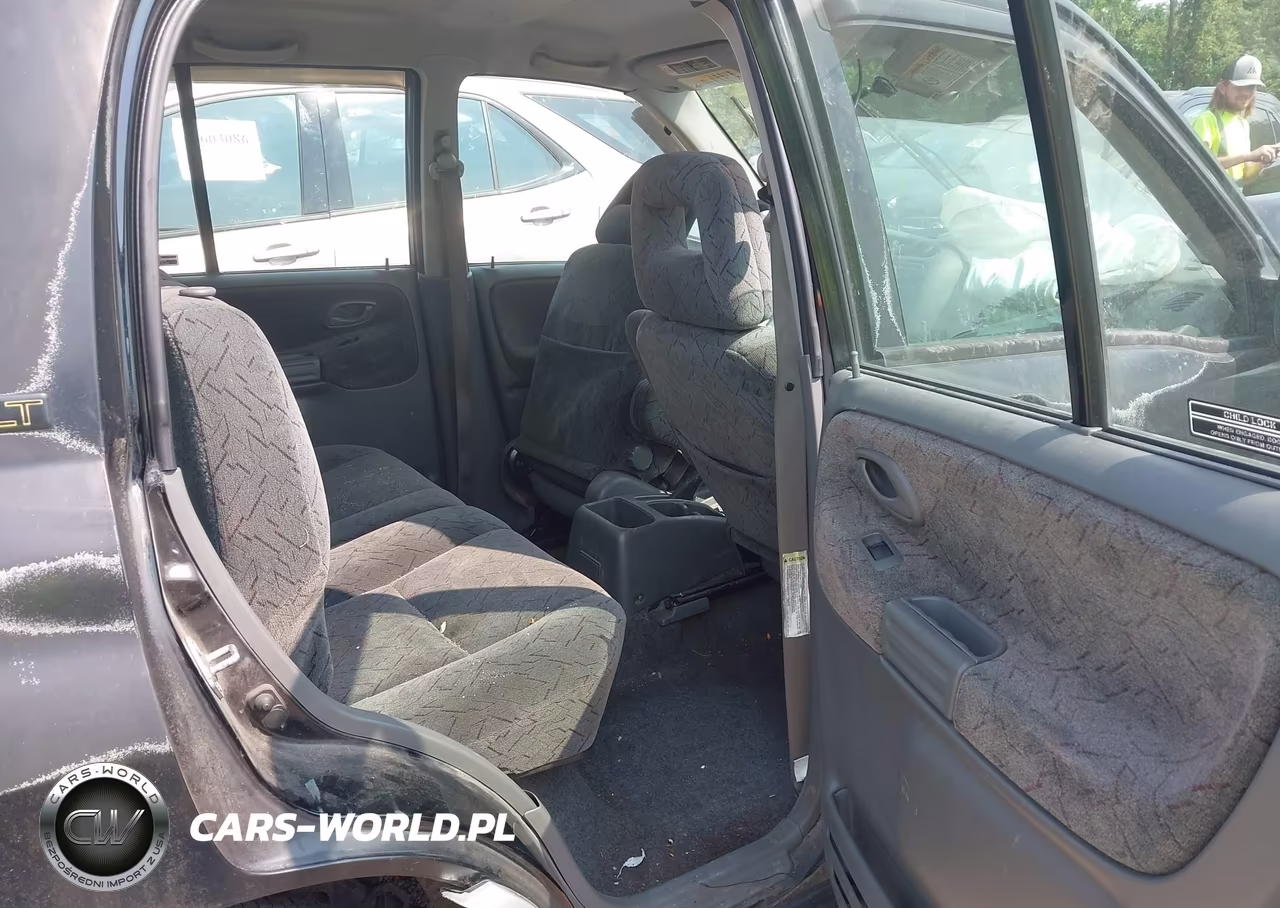 2002 Chevrolet Tracker Hard Top Lt VIN:2CNBJ634026902693 - 8