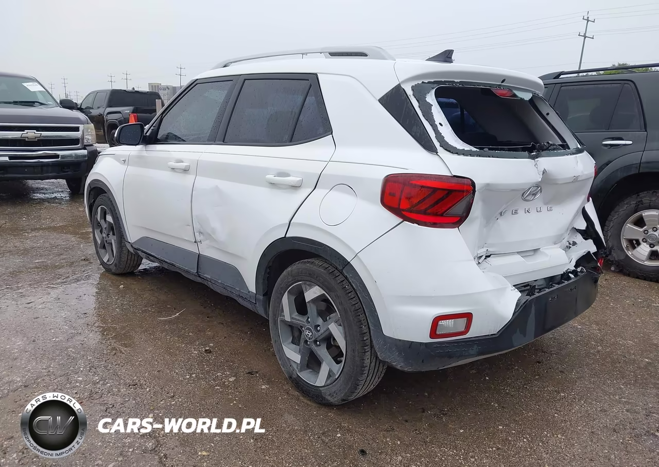 2021 Hyundai Venue Sel VIN:KMHRC8A34MU072657 - 3