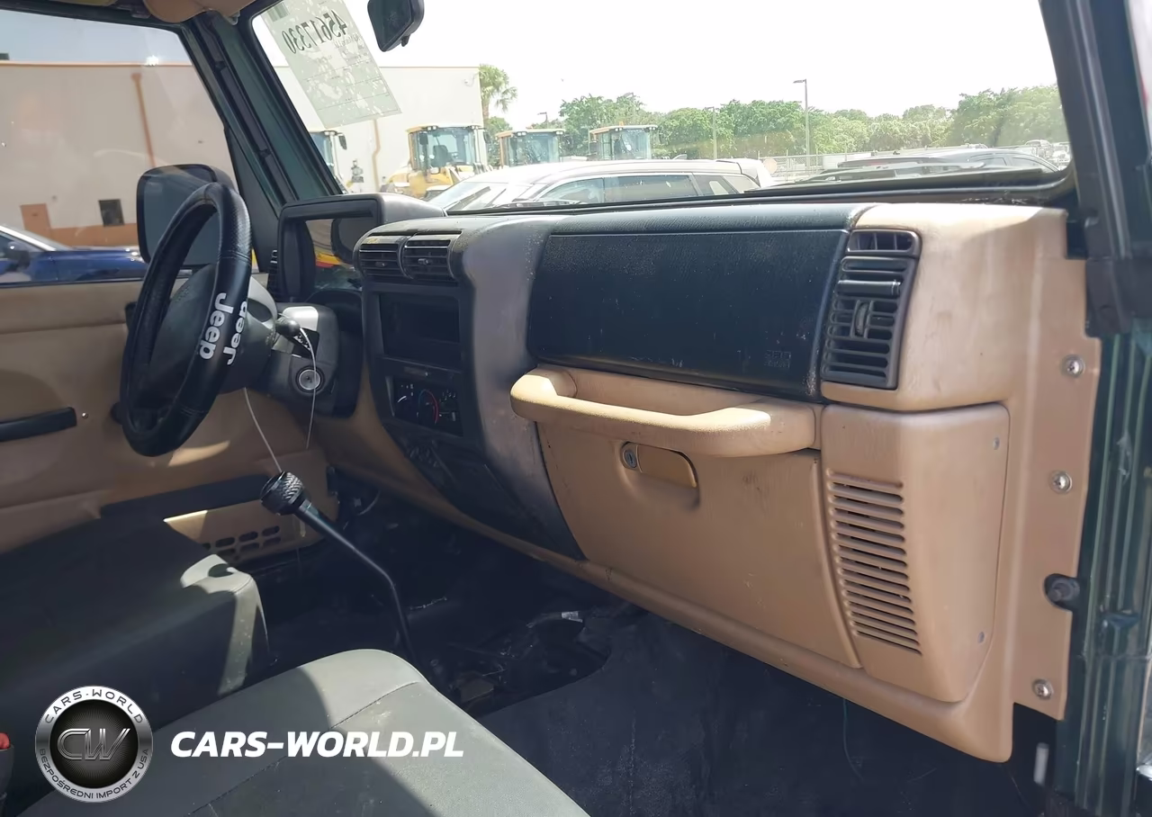 2000 Jeep Wrangler Sahara VIN:1J4FA59S1YP733423 - 5