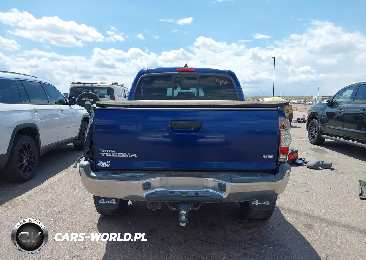 2014 Toyota Tacoma Base V6 VIN:3TMLU4EN3EM156261 - 16
