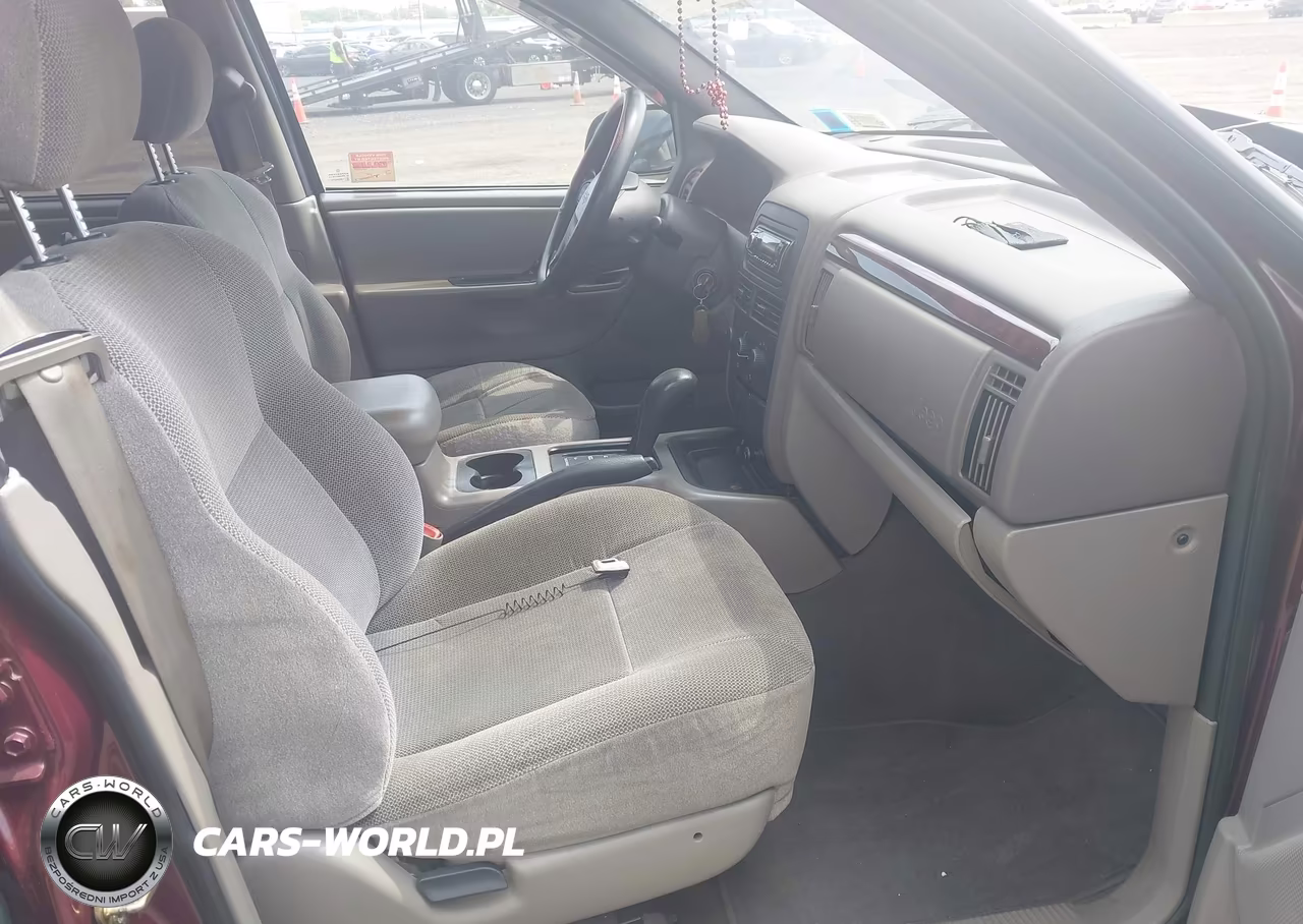 2000 Jeep Grand Cherokee Laredo VIN:1J4GW48S7YC156647 - 5