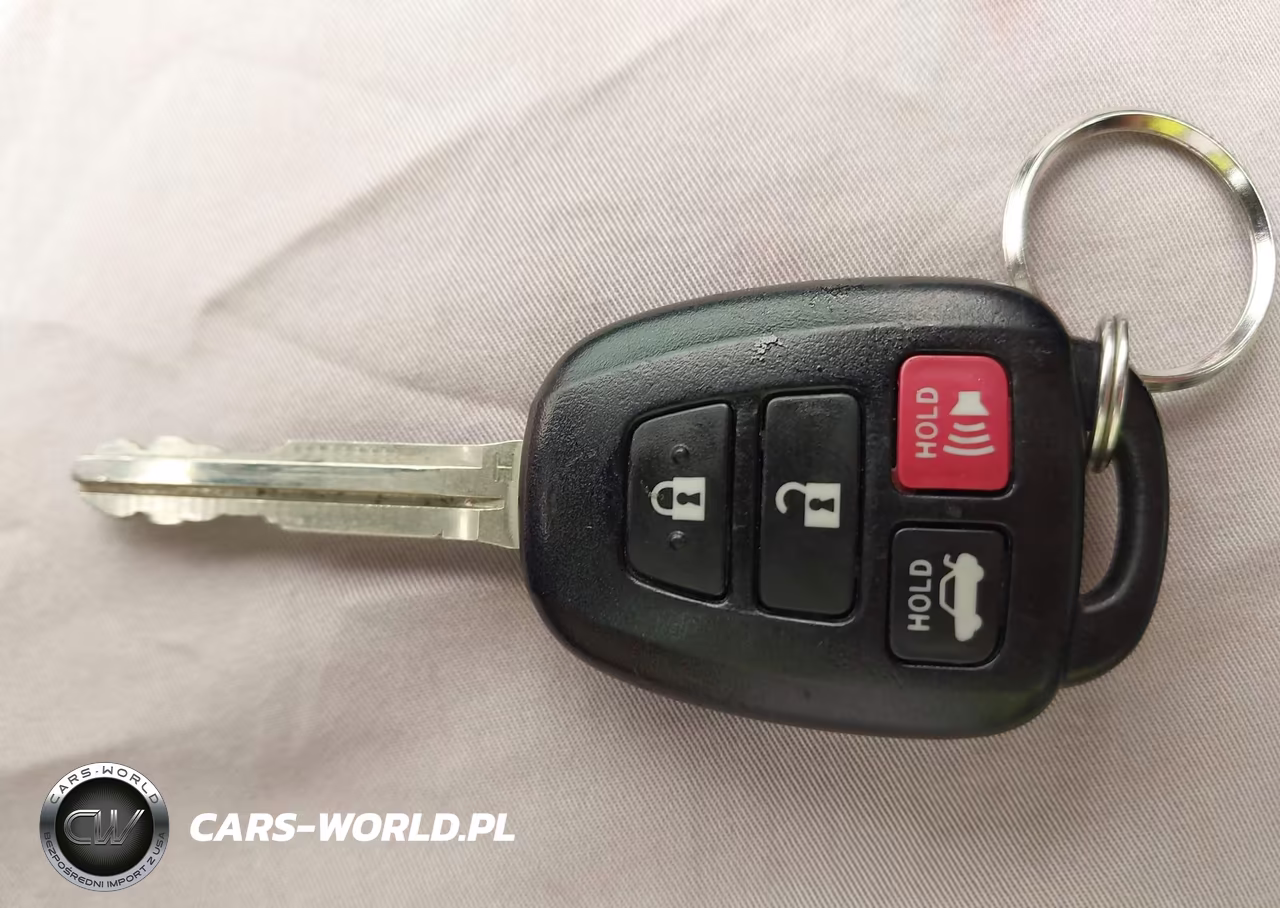 2018 Toyota Corolla Le VIN:2T1BURHE7JC981551 - 11
