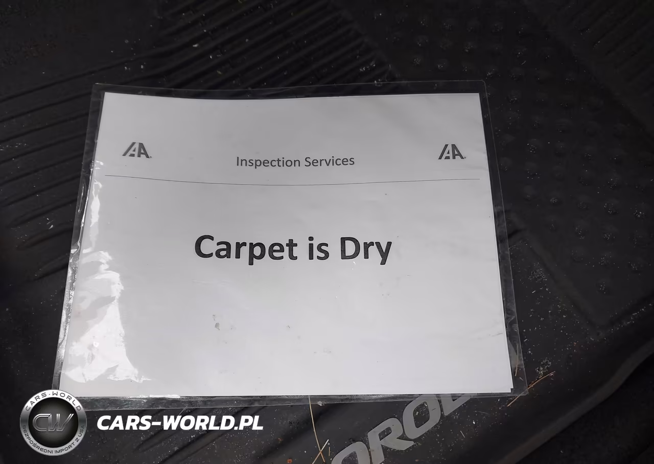 2018 Toyota Corolla Le VIN:2T1BURHE7JC981551 - 16