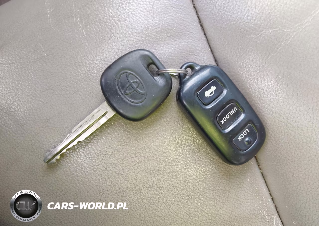 2003 Toyota Camry Xle VIN:4T1BE32KX3U249182 - 11